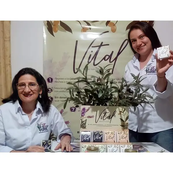 Angelica, shampoo sólido artesanal